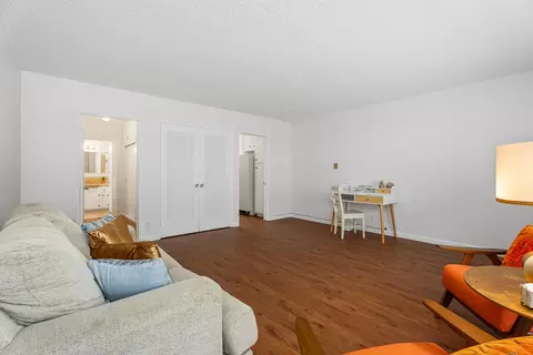 Living - 528 Cedar Ave, Long Beach, CA 90802 photo 1 of 3