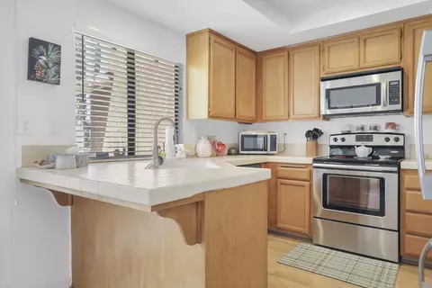 42285 Sultan Ave, Palm Desert, CA 92211