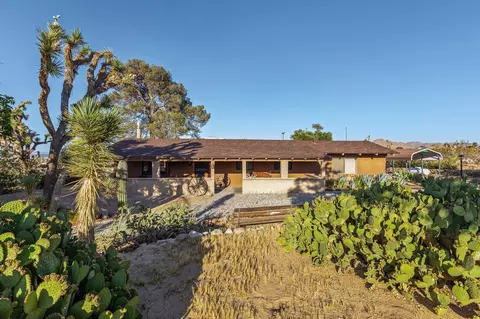 Exterior - 6785 Saddleback Rd, Joshua Tree, CA 92252 photo 8 of 24