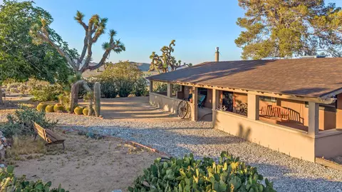Exterior - 6785 Saddleback Rd, Joshua Tree, CA 92252 photo 4 of 24
