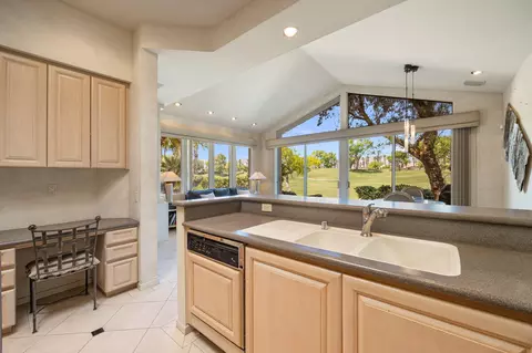 Kitchen - 261 Eagle Dance Cir, Palm Desert, CA 92211 photo 1 of 5