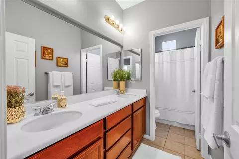 Bath - 84186 Canzone Dr, Indio, CA 92203 photo 4 of 4