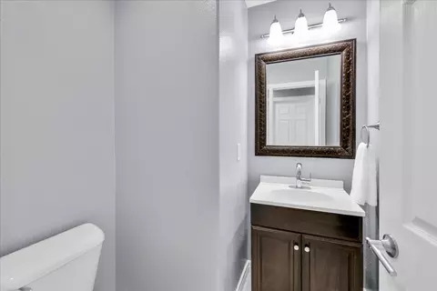 Bath - 84186 Canzone Dr, Indio, CA 92203 photo 1 of 4