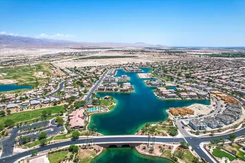 View/Area - 84186 Canzone Dr, Indio, CA 92203 photo 8 of 13