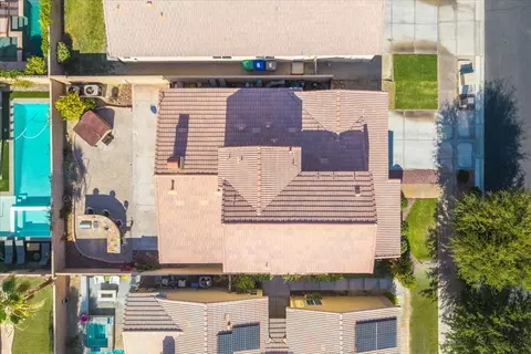 View/Area - 84186 Canzone Dr, Indio, CA 92203 photo 4 of 13