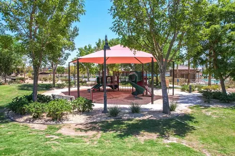 View/Area - 84186 Canzone Dr, Indio, CA 92203 photo 13 of 13