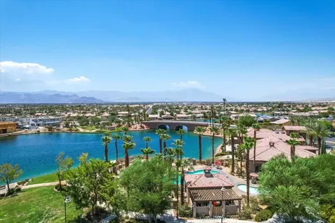 View/Area - 84186 Canzone Dr, Indio, CA 92203 photo 11 of 13