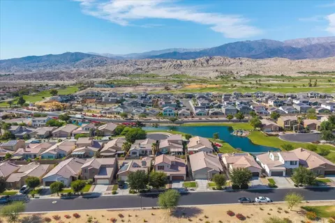 View/Area - 84186 Canzone Dr, Indio, CA 92203 photo 2 of 13