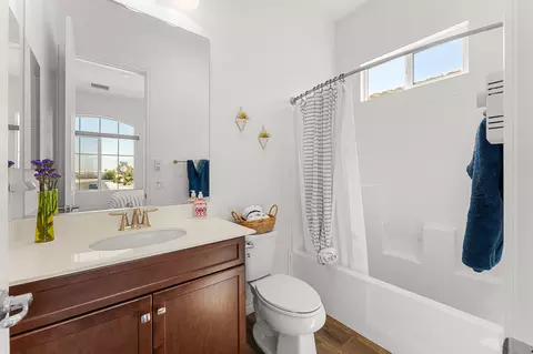 Bath - 85564 Molvena Dr, Indio, CA 92203 photo 1 of 5