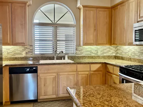 1810 Via San Martino, Palm Desert, CA 92260