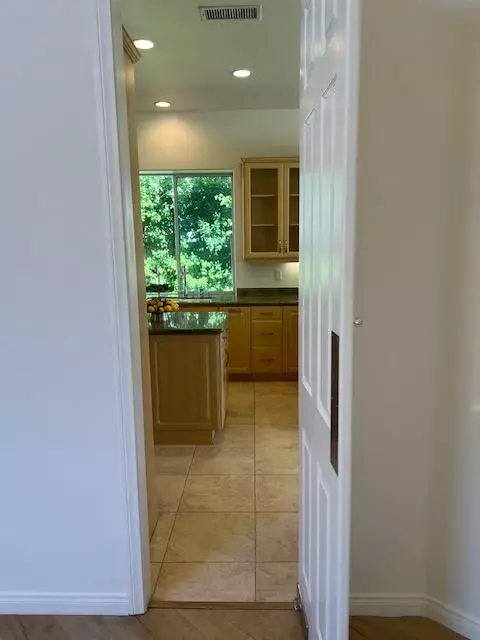 Entry Way - 6 Champagne Circle Cir, Rancho Mirage, CA 92270 photo 1 of 2