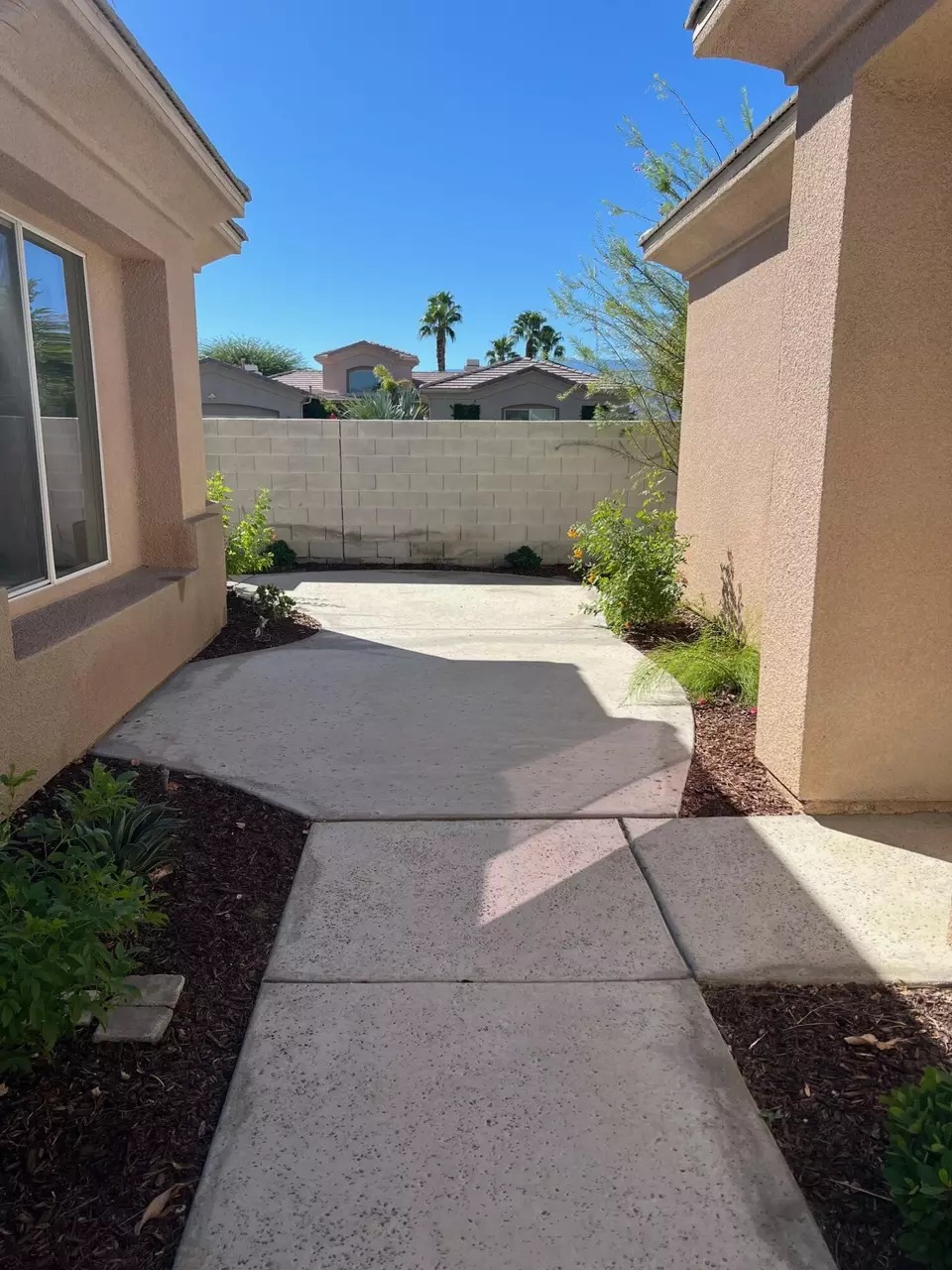 Exterior - 6 Champagne Circle Cir, Rancho Mirage, CA 92270 photo 11 of 12