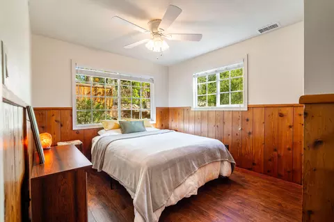 Bedroom - 53545 Double View Dr, Idyllwild, CA 92549 photo 1 of 4