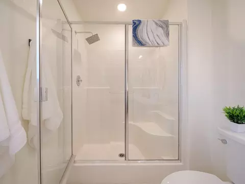 Bath - 82550 Delano Dr, Indio, CA 92201 photo 2 of 7