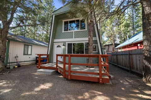 2063 10th Ln, Big Bear City, CA 92314