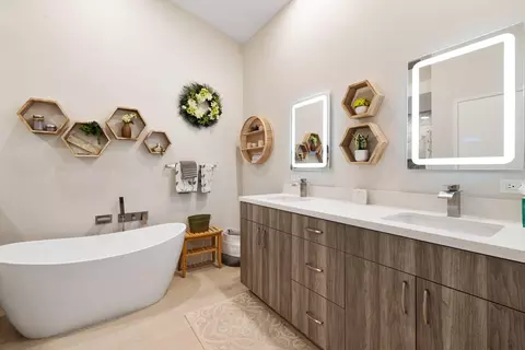 265 Desert Falls Dr E, Palm Desert, CA 92211