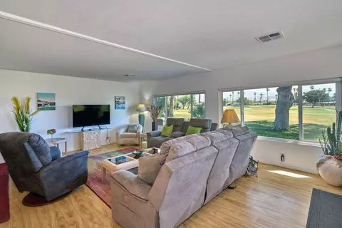 32500 Saint Andrews Dr, Thousand Palms, CA 92276