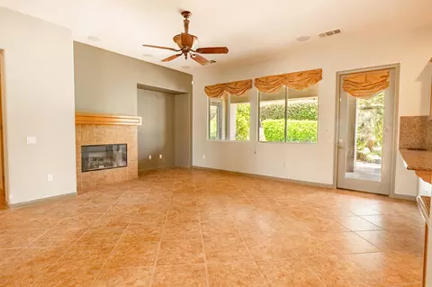 Living - 80642 Plum Ln, Indio, CA 92201 photo 2 of 4