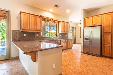 Kitchen - 80642 Plum Ln, Indio, CA 92201 photo 2 of 4