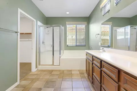 Bath - 83822 Collection Dr, Indio, CA 92203 photo 3 of 3