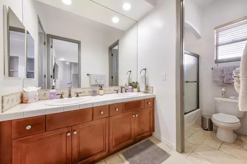 Bath - 81107 Carefree Dr, Indio, CA 92201 photo 1 of 5