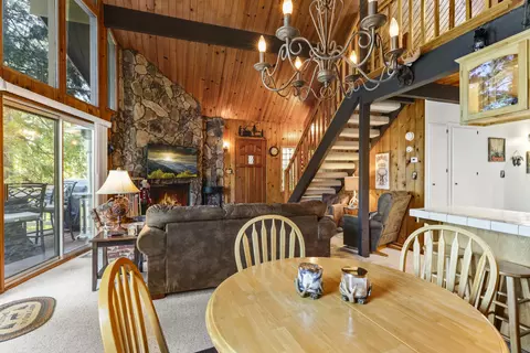 580 Arrowhead Villa Rd, Lake Arrowhead, CA 92352 photo 10