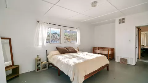 Bedroom - 51535 Northridge Rd, Morongo Valley, CA 92256 photo 3 of 5