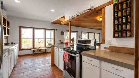 Kitchen - 51535 Northridge Rd, Morongo Valley, CA 92256 photo 1 of 2