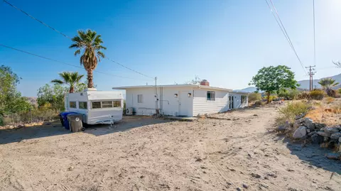 Exterior - 51535 Northridge Rd, Morongo Valley, CA 92256 photo 9 of 10