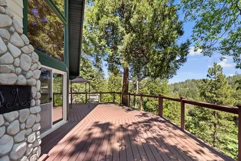 Exterior - 331 Annandale Dr, Lake Arrowhead, CA 92352 photo 13 of 34