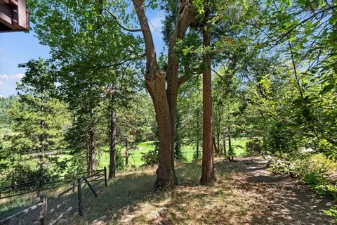 Exterior - 331 Annandale Dr, Lake Arrowhead, CA 92352 photo 28 of 34