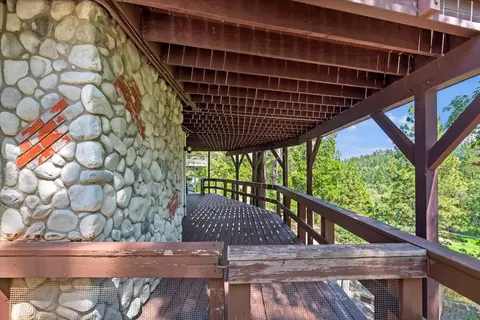 Exterior - 331 Annandale Dr, Lake Arrowhead, CA 92352 photo 24 of 34