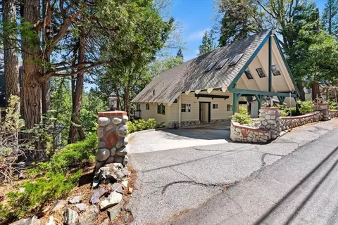 Exterior - 331 Annandale Dr, Lake Arrowhead, CA 92352 photo 5 of 34