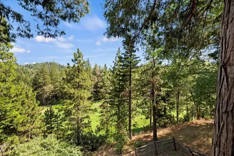 Exterior - 331 Annandale Dr, Lake Arrowhead, CA 92352 photo 22 of 34