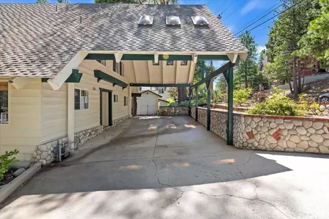 Exterior - 331 Annandale Dr, Lake Arrowhead, CA 92352 photo 7 of 34
