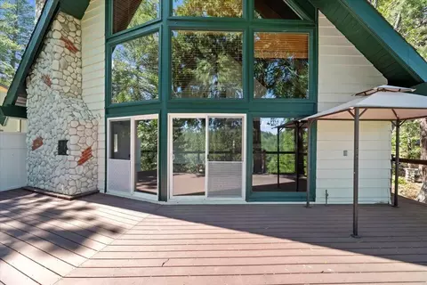 Exterior - 331 Annandale Dr, Lake Arrowhead, CA 92352 photo 19 of 34