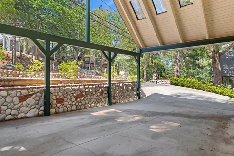 Exterior - 331 Annandale Dr, Lake Arrowhead, CA 92352 photo 9 of 34