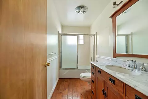 Bath - 331 Annandale Dr, Lake Arrowhead, CA 92352 photo 2 of 5