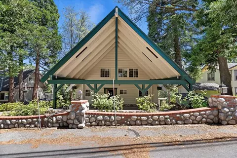 Exterior - 331 Annandale Dr, Lake Arrowhead, CA 92352 photo 3 of 34