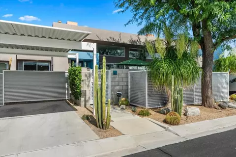 3617 Quiet Side St, Palm Springs, CA 92262
