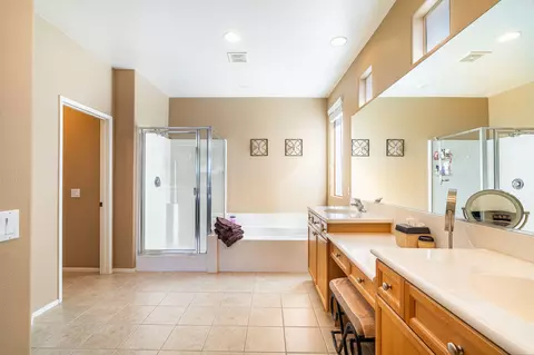 Bath - 83417 Stagecoach Rd, Indio, CA 92203 photo 4 of 6