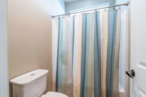 Bath - 83417 Stagecoach Rd, Indio, CA 92203 photo 5 of 6