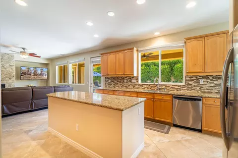 Kitchen - 83417 Stagecoach Rd, Indio, CA 92203 photo 4 of 6