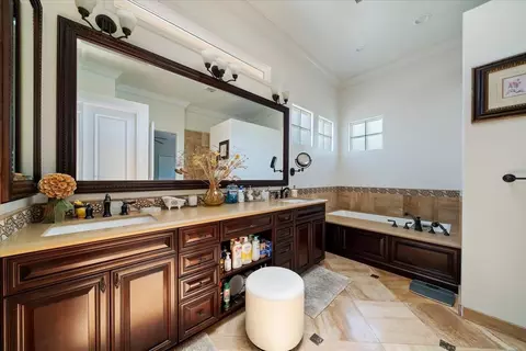 Bath - 78925 Starlight Ln, Bermuda Dunes, CA 92203 photo 5 of 9