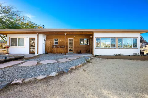 Exterior - 66425 Foothill Drive Dr, Joshua Tree, CA 92252 photo 4 of 13
