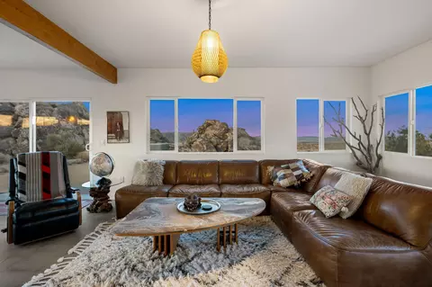 Living - 66425 Foothill Drive Dr, Joshua Tree, CA 92252 photo 3 of 7