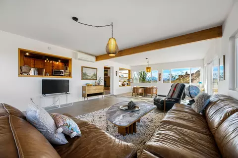 Living - 66425 Foothill Drive Dr, Joshua Tree, CA 92252 photo 5 of 7