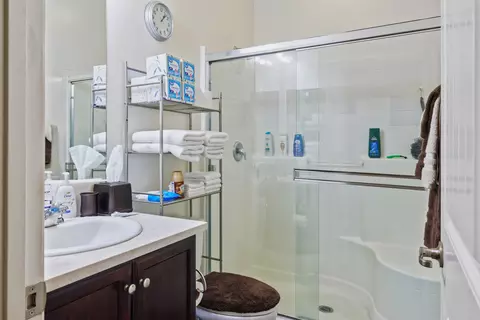Bath - 82982 Wheatley Ct, Indio, CA 92201 photo 2 of 2