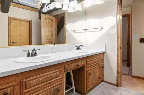 Bath - 368 Pulaski Rd, Big Bear Lake, CA 92315 photo 3 of 4