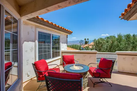 371 Muirfield Dr, Palm Desert, CA 92211